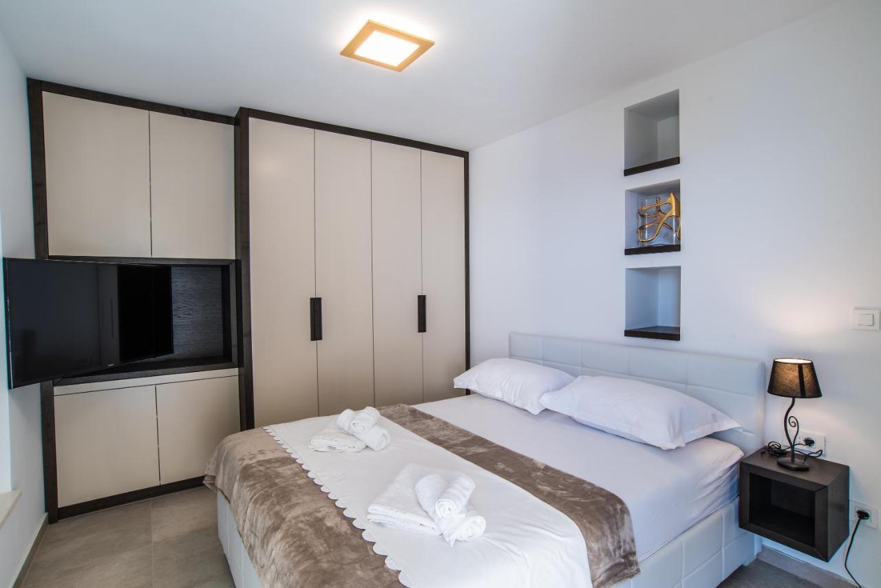 Elsa Apartments Celina Buitenkant foto