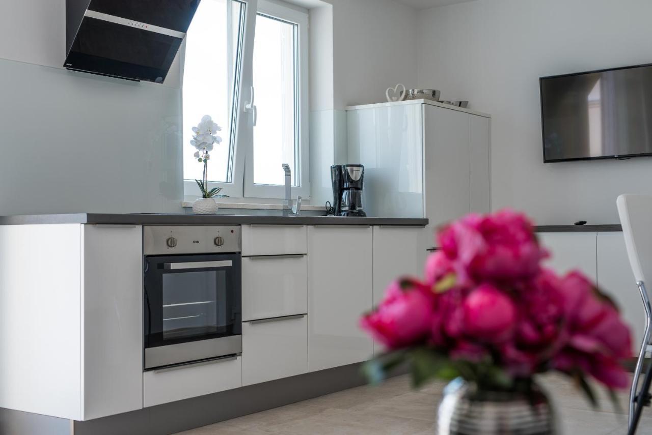 Elsa Apartments Celina Buitenkant foto